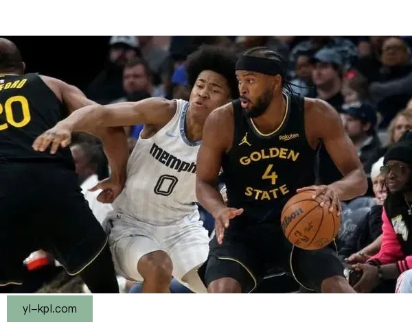 勇士八人上双轻取灰熊表现亮眼